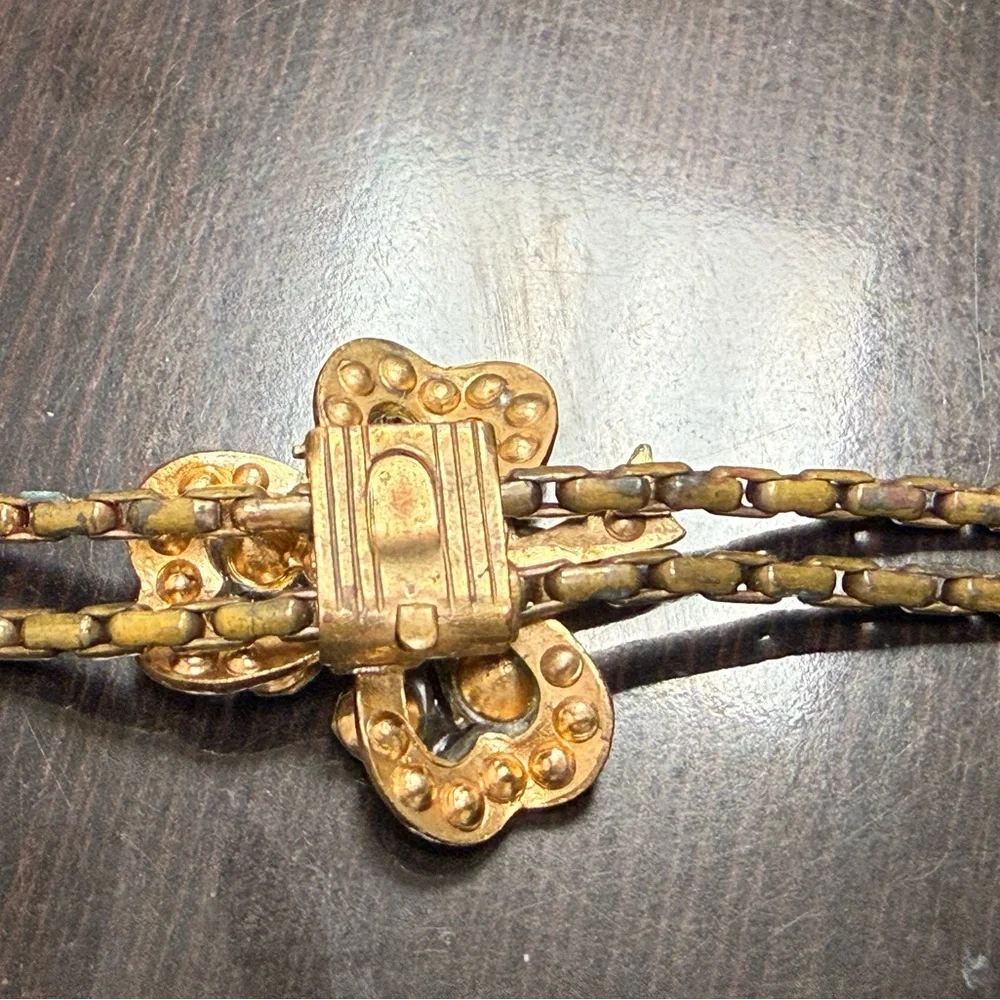 N/A elegant gold