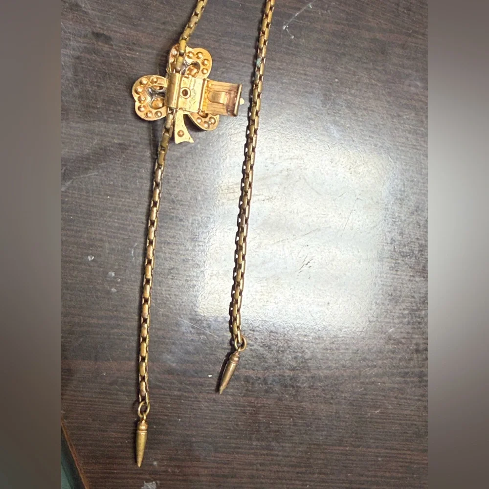 N/A elegant gold