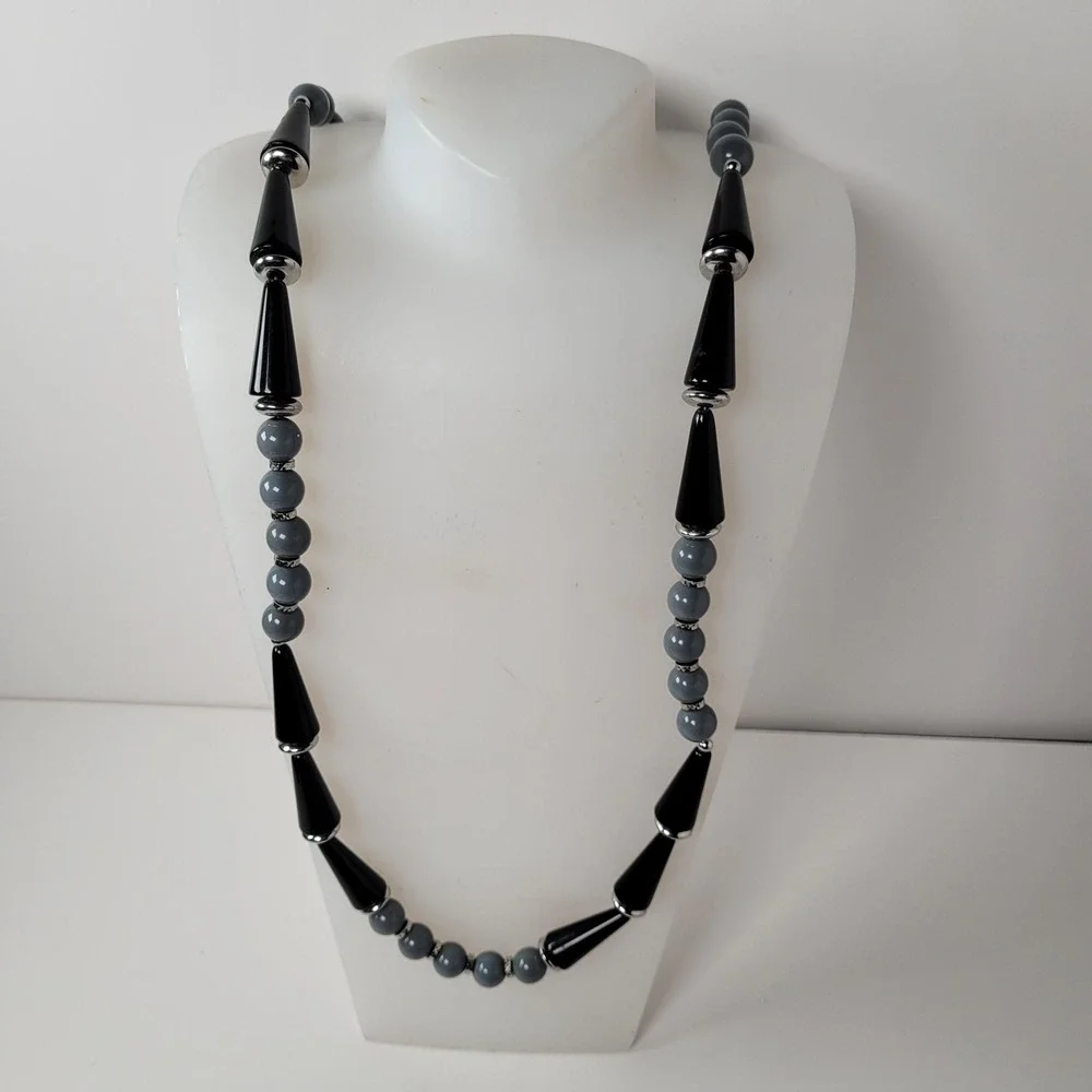 Vintage Napier Black Gray Beaded Necklace‎ Cone Silver Tone Statement 28