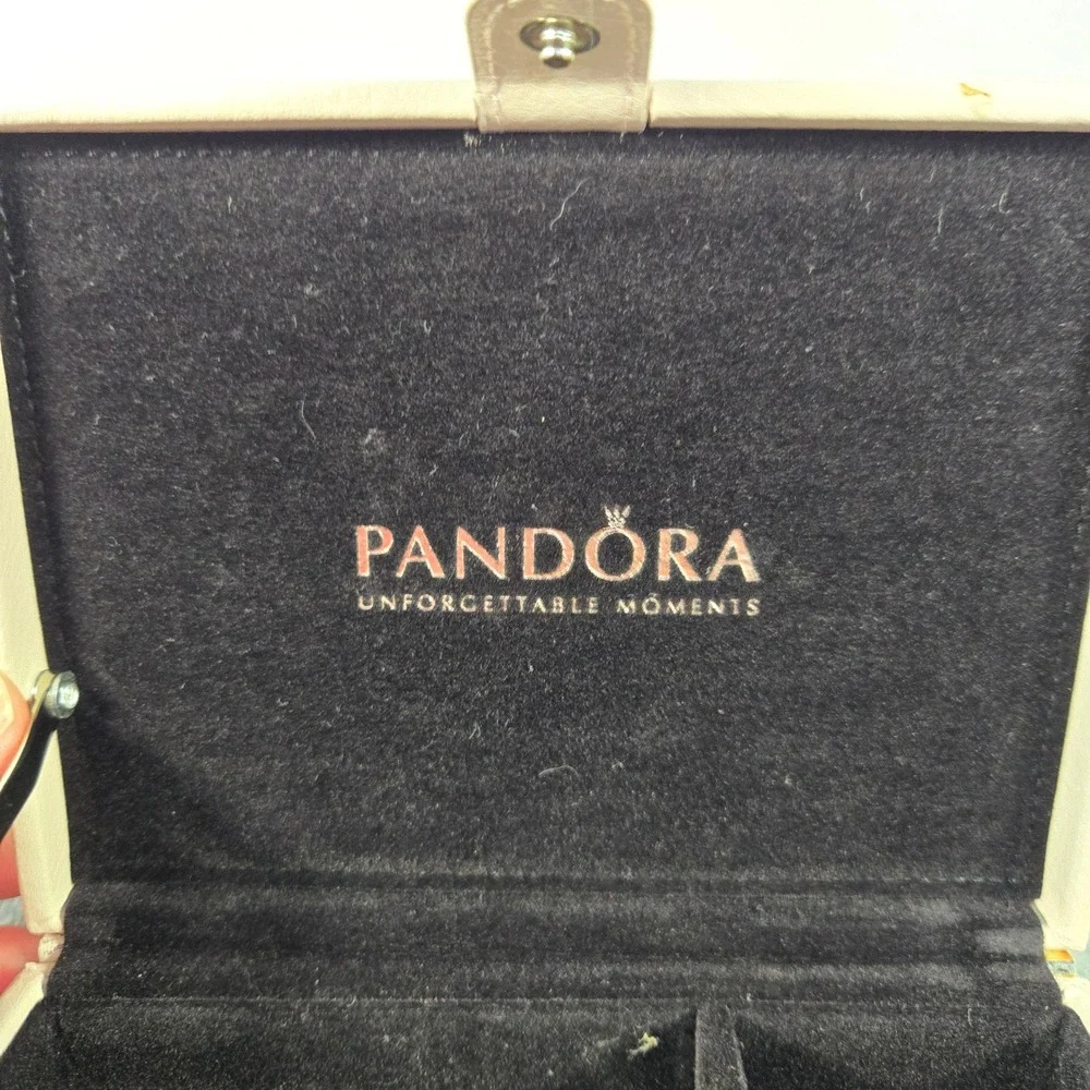 Pandora unforgettable moments
