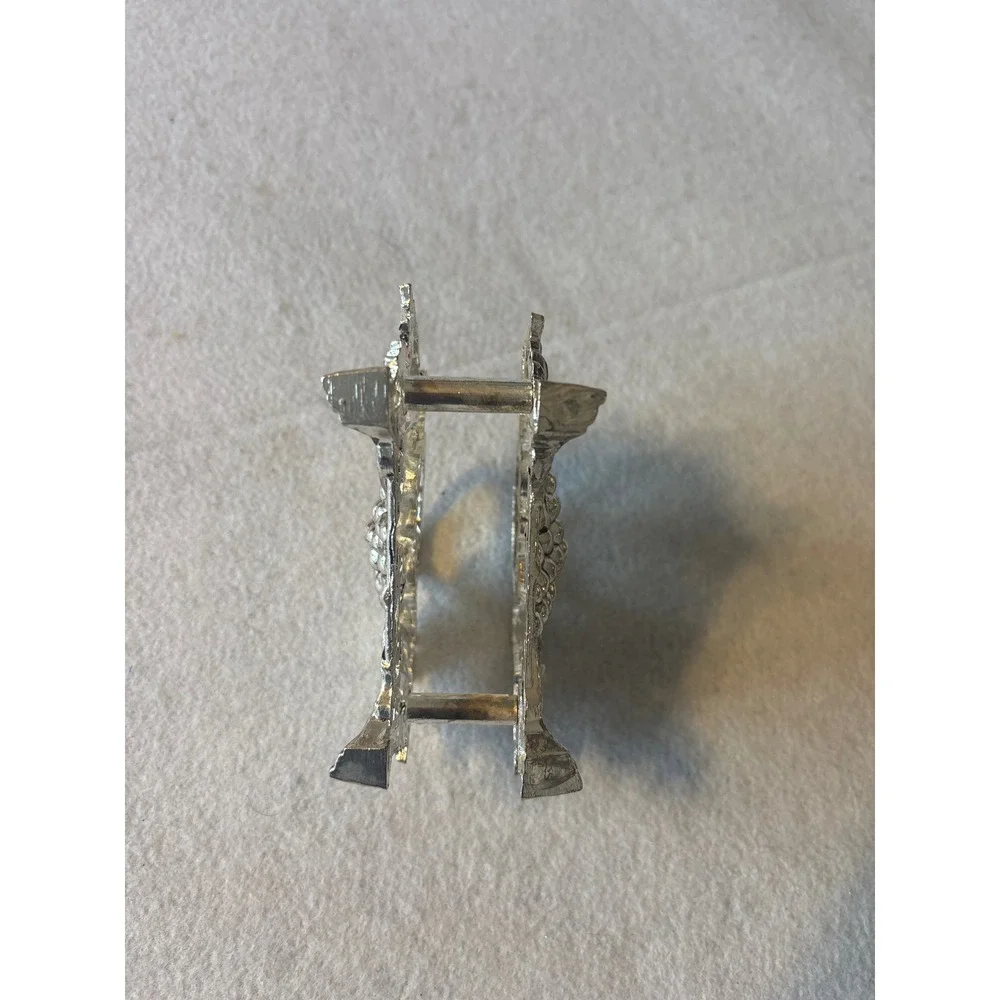 Vintage Silver Tone Grape‎ Leaf Napkin Holder Caddy Table Decor