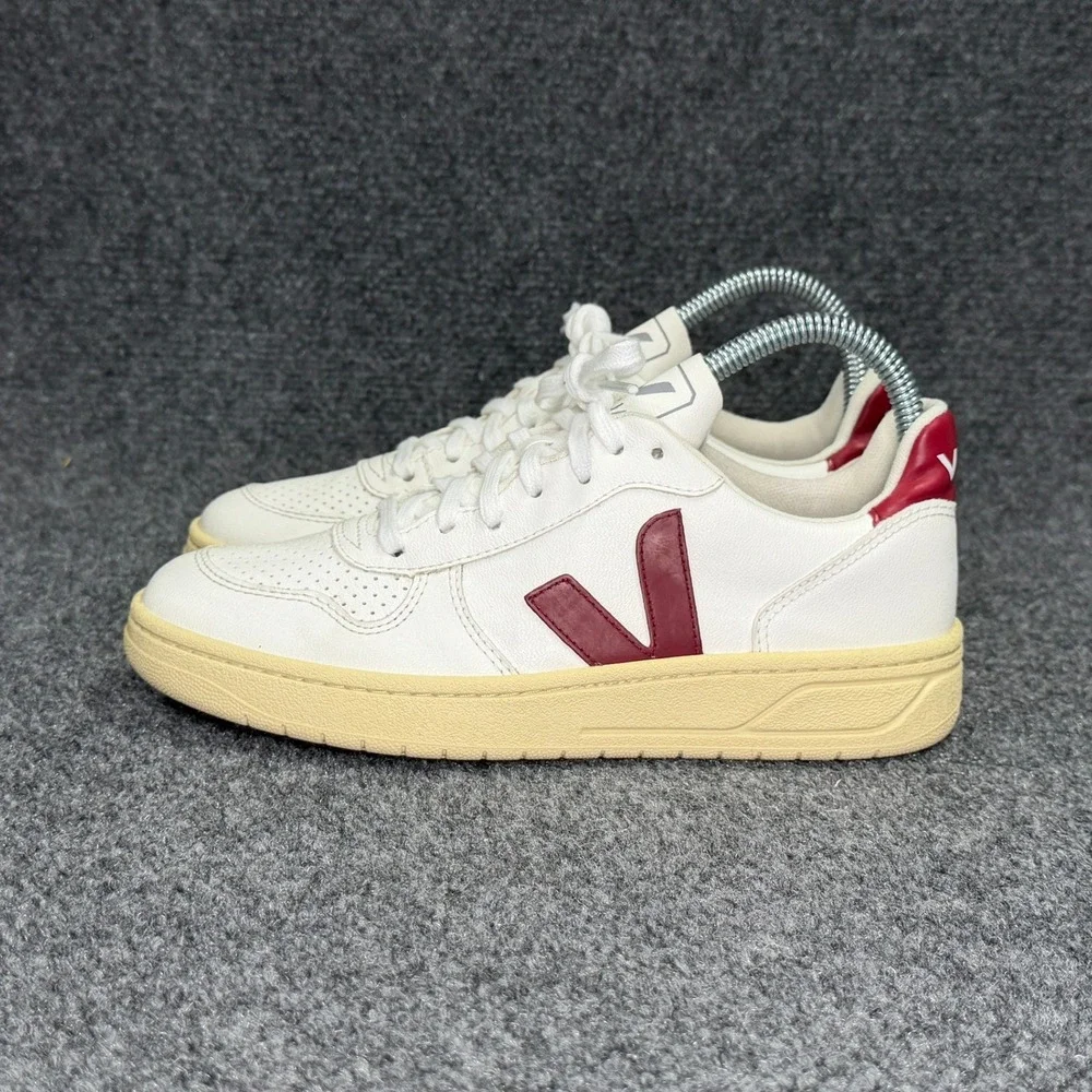 Veja 10 sneakers