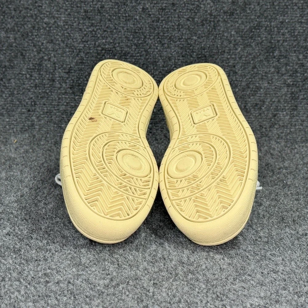 Veja 10 sneakers