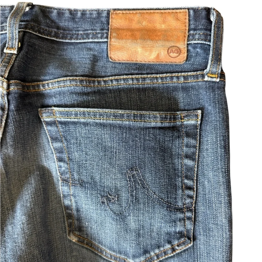 AG Adriano Goldschmied “The Graduate” Straight Leg  Tailored fit Jeans – 31x34