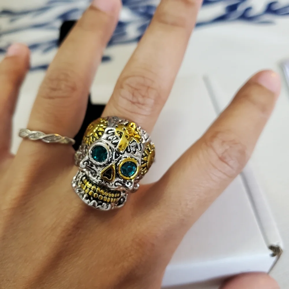 Heart4Kids silver skull