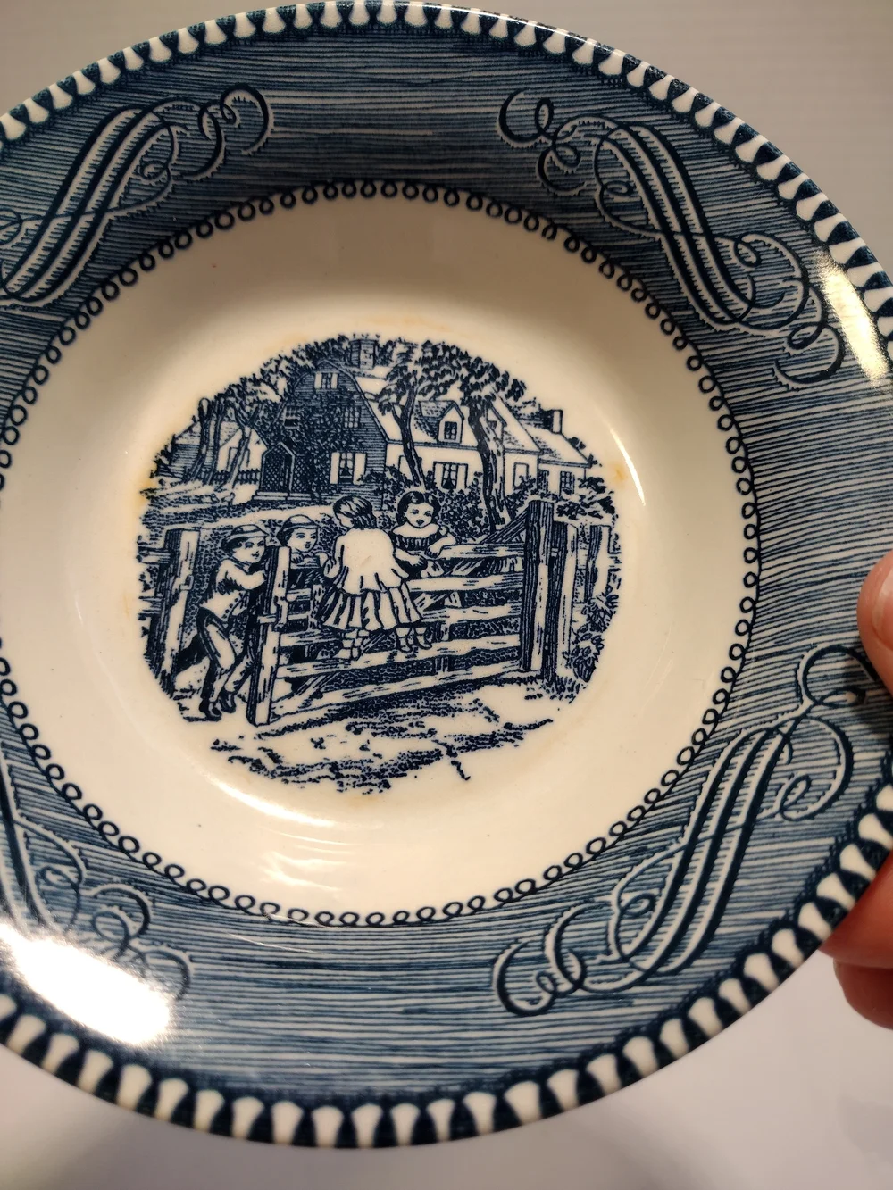 Currier & Ives product set
