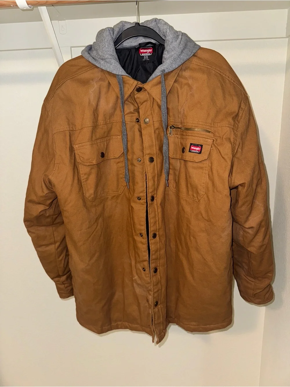 Men’s XL Wrangler Brown Lightweight Jacket with Attached Gray Hood