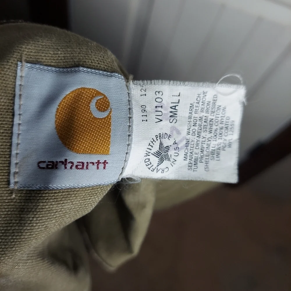 Carhartt durable vest
