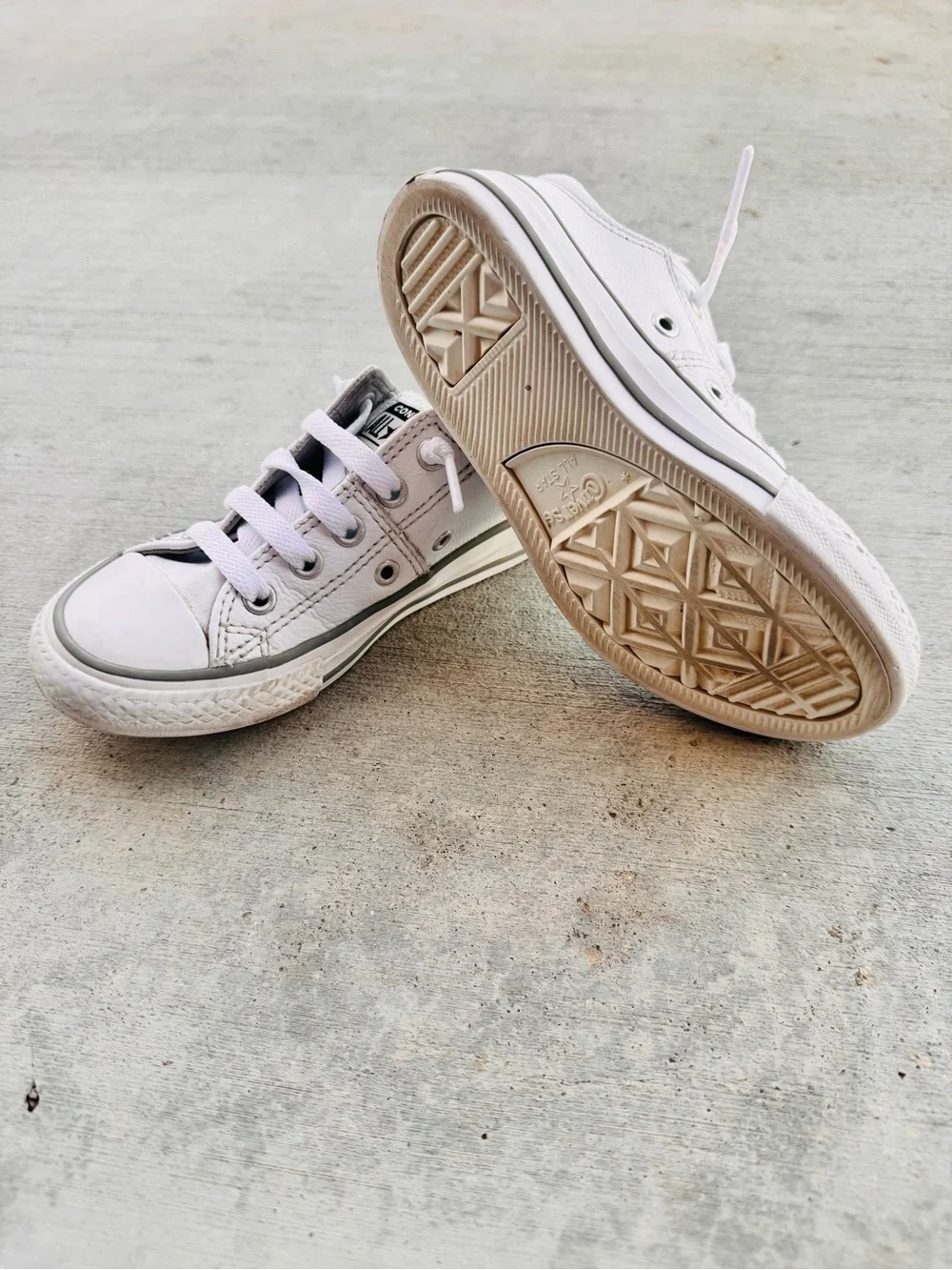 Converse kids low