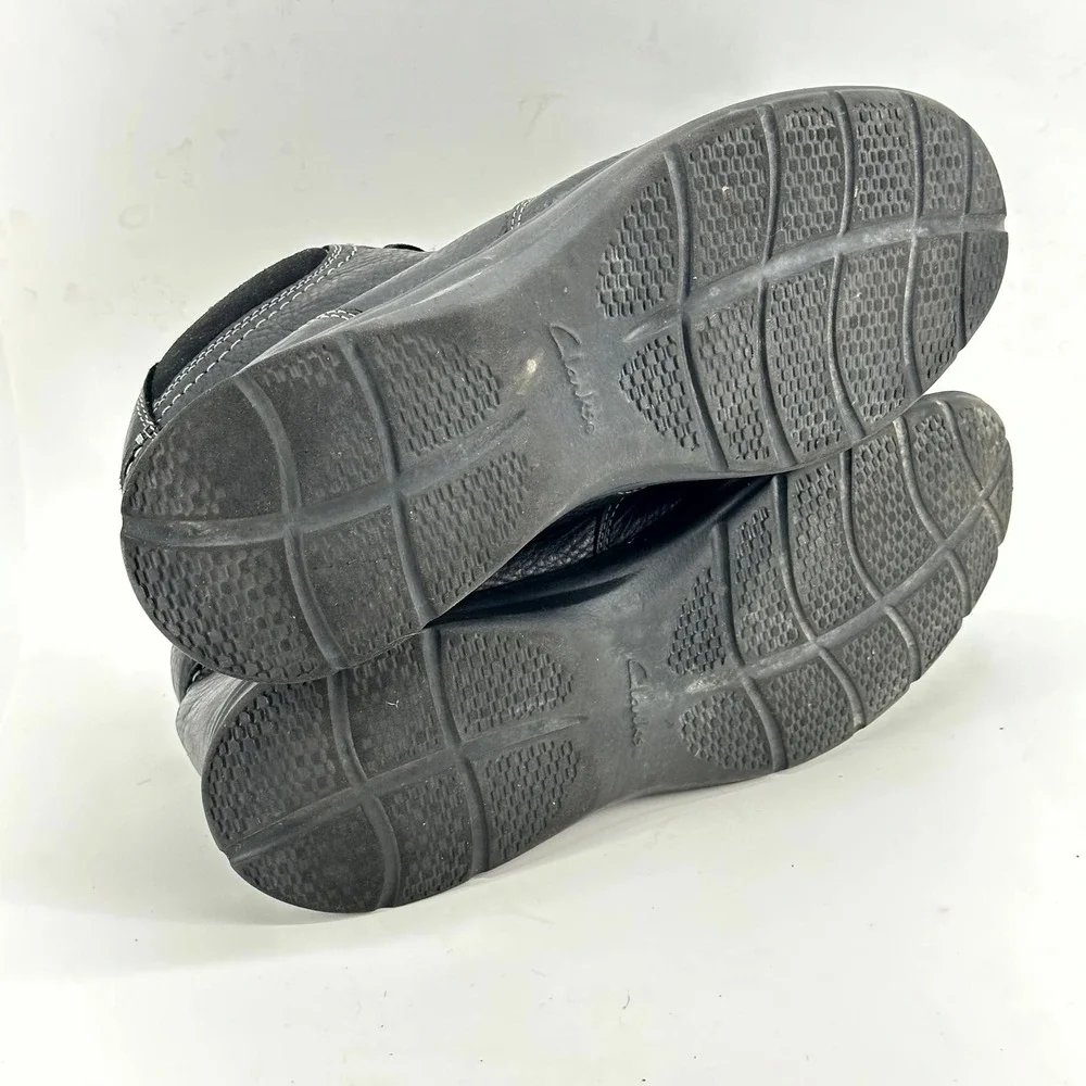 Clarks collection cushion