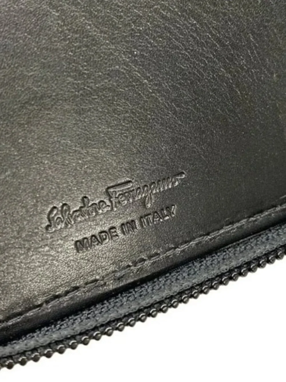 Salvatore Ferragamo actual colors