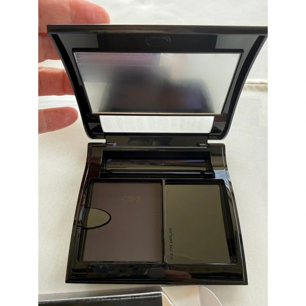 Mary Kay‎ Refillable Magnetic Makeup Compact Case Mirror Black Pink Gradient