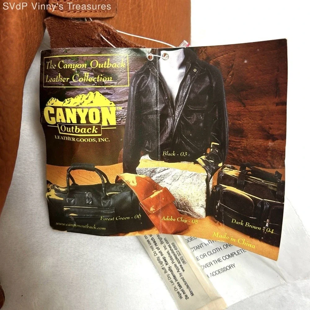 Canyon Outback accordion character