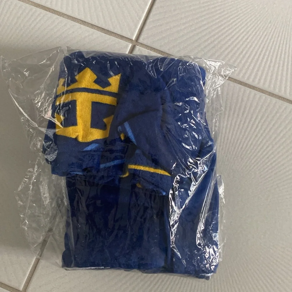 Royal Caribbean nwot extra