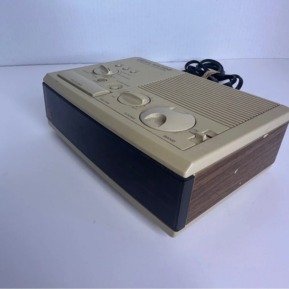 Sony Dream Machine Clock Radio Digital Beige AM/FM Tested Works Wood Grain Vtg‎