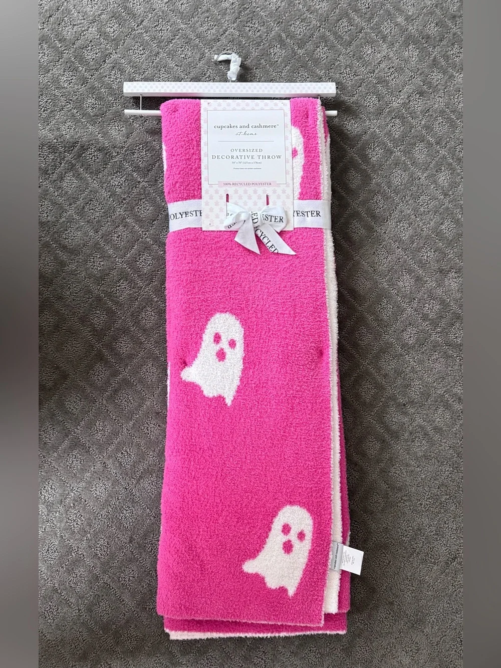 NWT Cupcakes And Cashmere Pink Ghost Halloween Blanket Throw oversized 50x70”