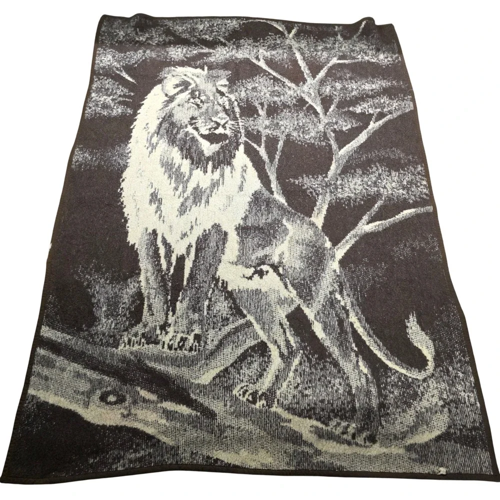 Vintage Lion Throw Blanket Reversible Acrylic Plush Brown‎ Cream 53x72