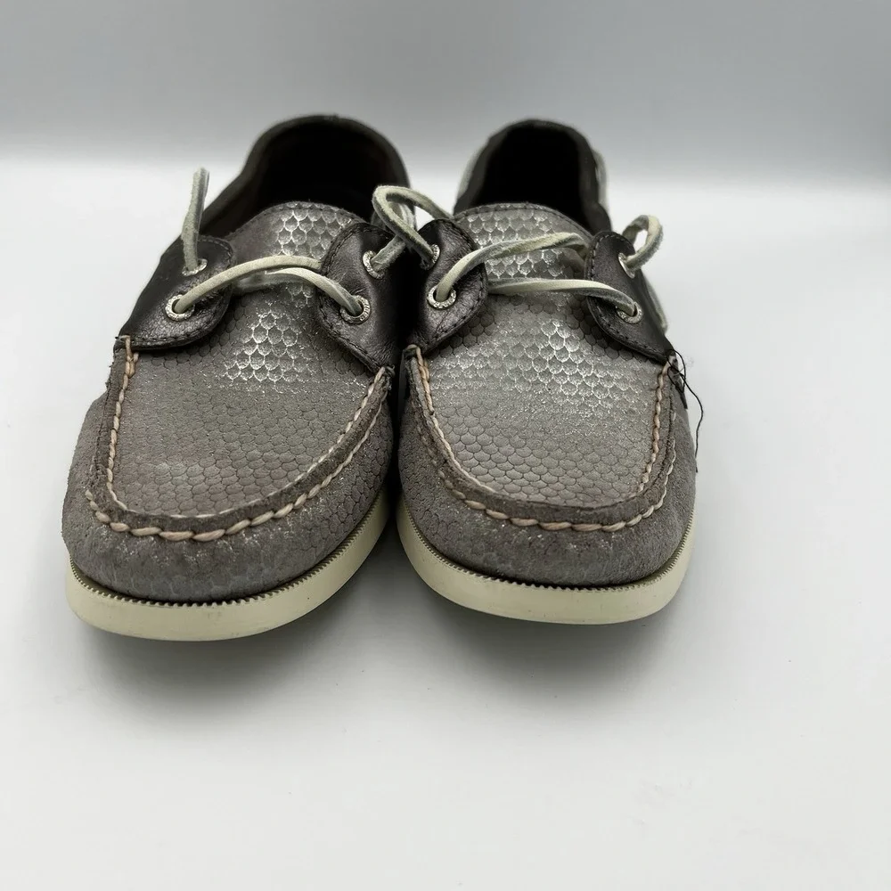 Sperry worn once