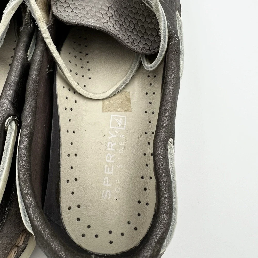 Sperry worn once