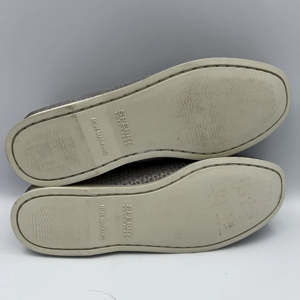 Sperry worn once