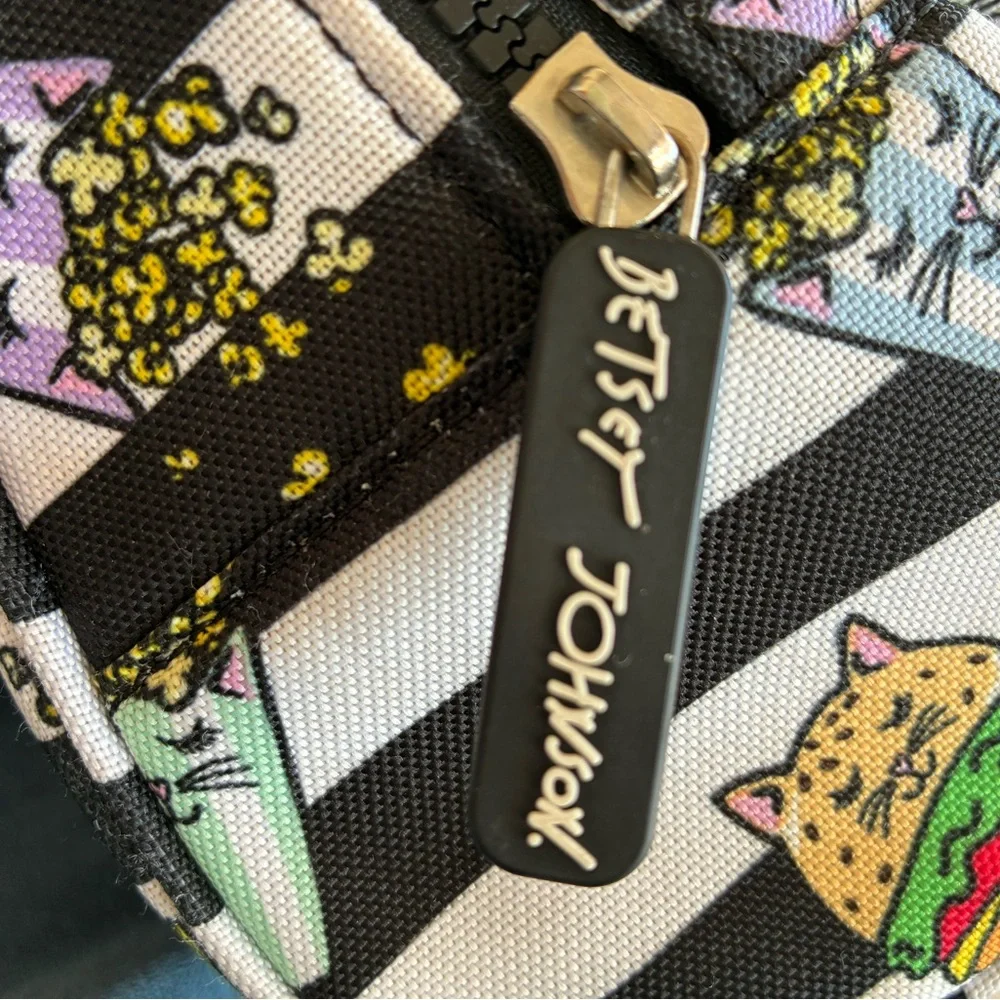 Betsey Johnson charming insulated