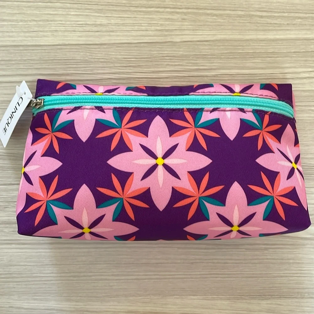 💄👛 2/$15 or 3/$20 Clinique Cosmetic Bag