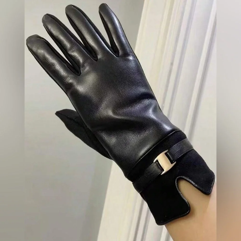 Elegant Fall Gloves