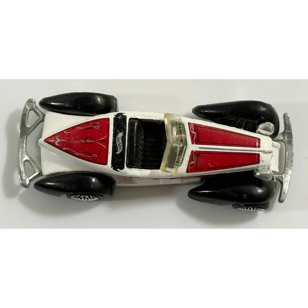 Hot‎ Wheels 1935 Classic Caddy Diecast Car 1:64 Red White Vintage 1978 Mattel