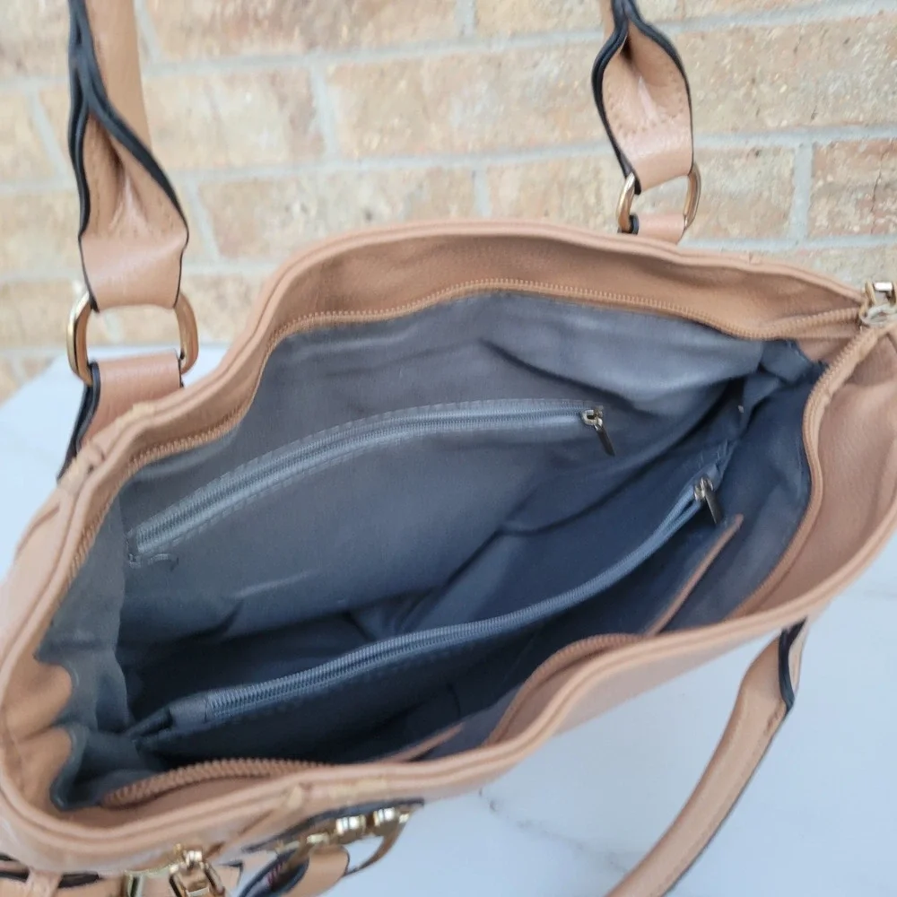 N/A sophisticated tan
