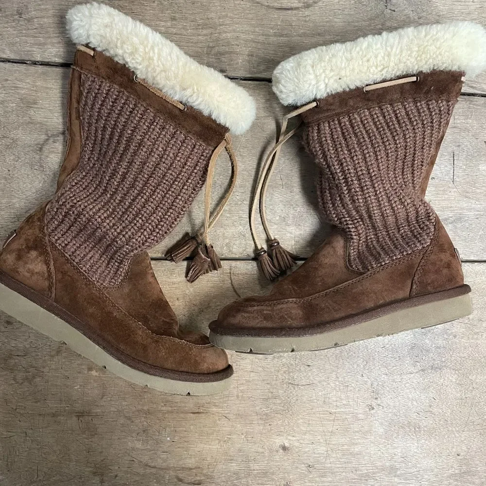 UGG suburb crochet