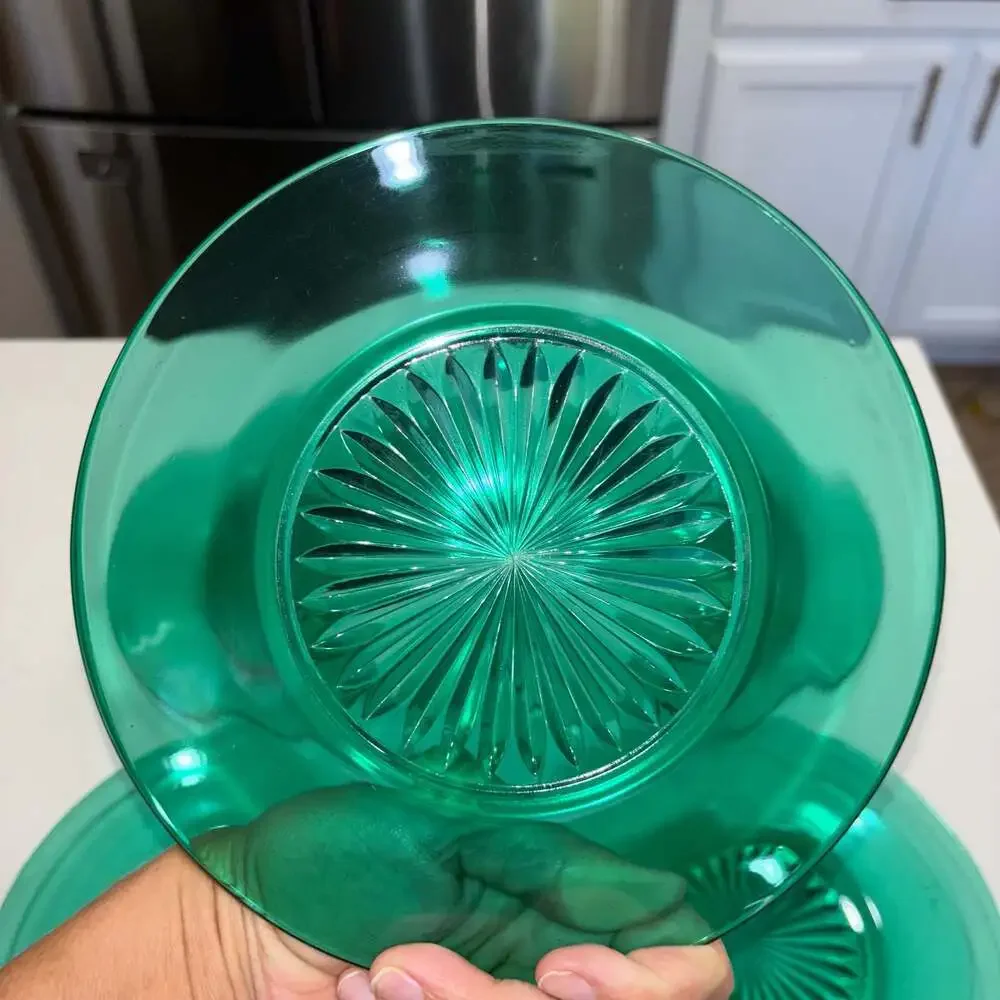 Unbranded emerald green