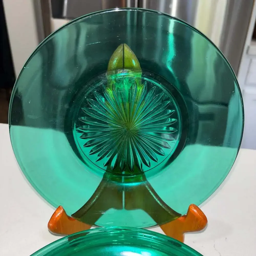 Unbranded emerald green