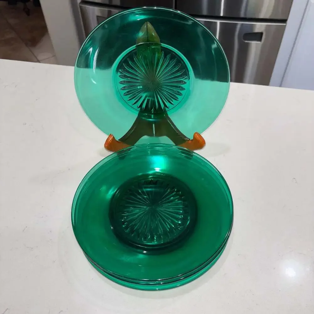 Unbranded emerald green