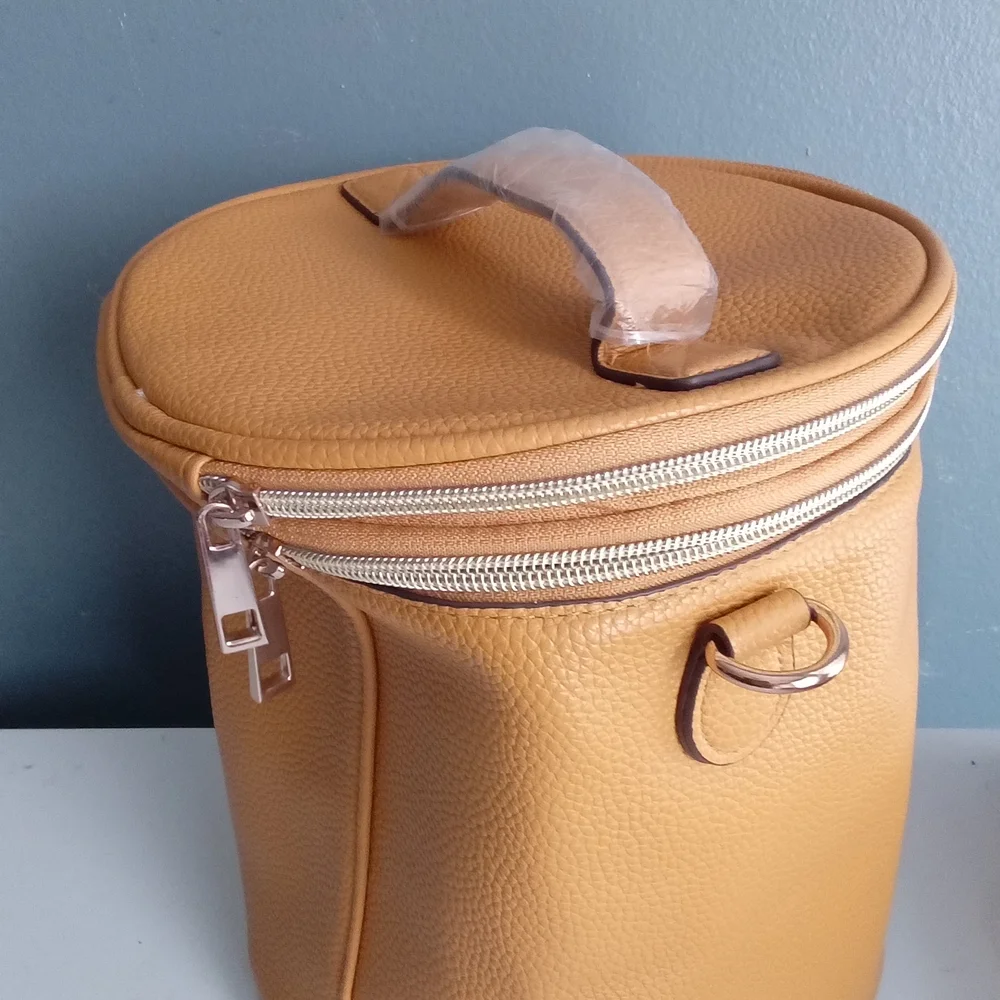Oriflame Exklusiv Mustard Yellow Pebble Grain Vanity Case Bag Top Handle‎