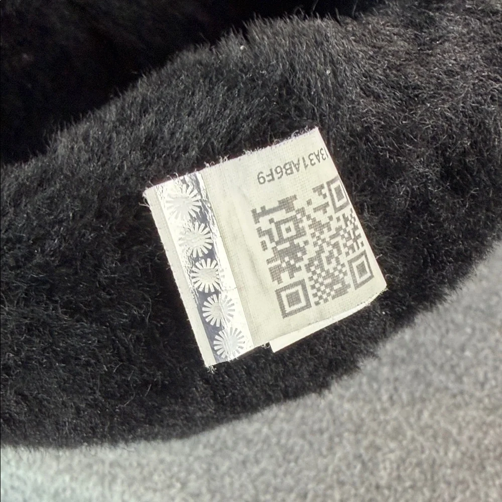 UGG pre owned