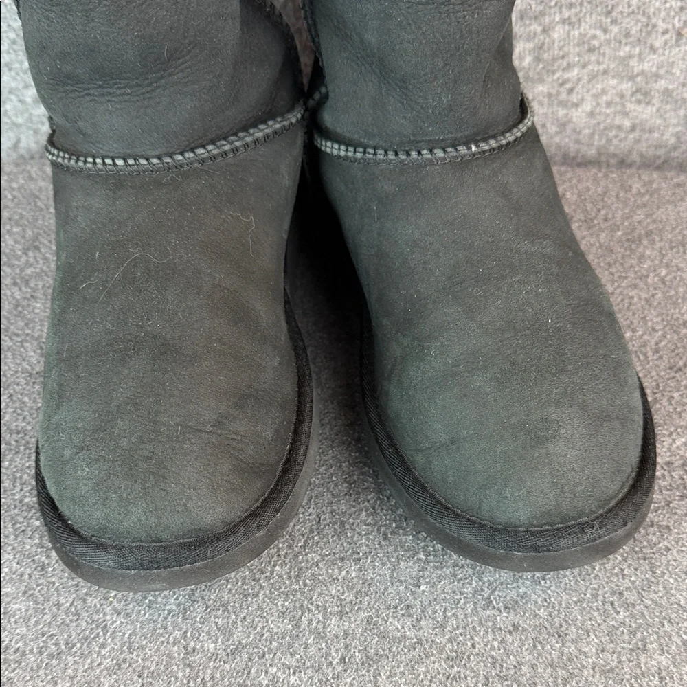 UGG pre owned