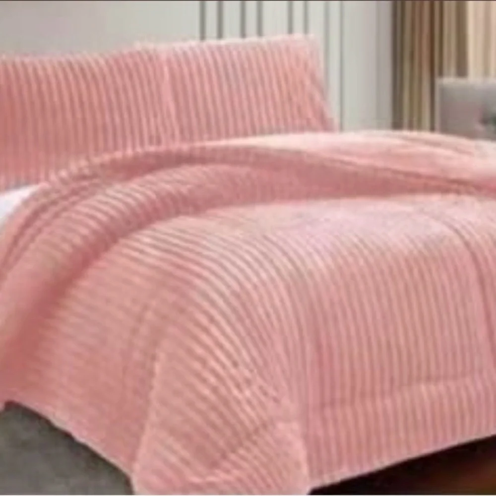 Elegant Charcoal Comforter Set