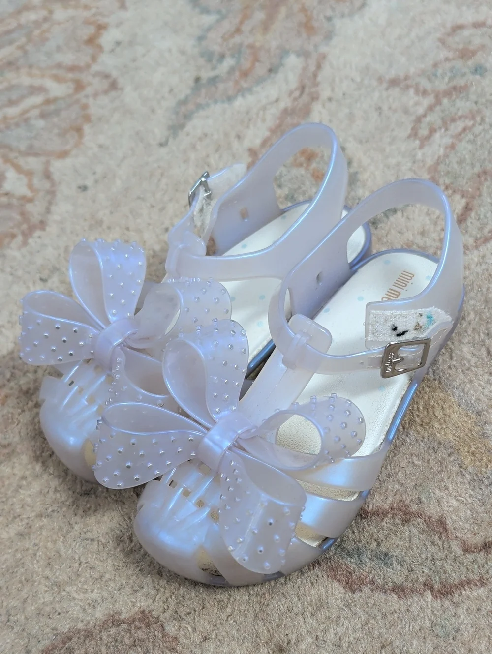 mini melissa Iridescent Girls' Pearl White Jelly Sandals with Bow
