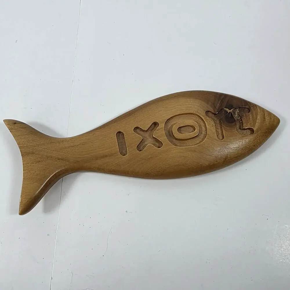 Myrtle Wooden Hand Crafted IXOYE Fish Figurine Wall Hanging 9 1/2” Long P/O