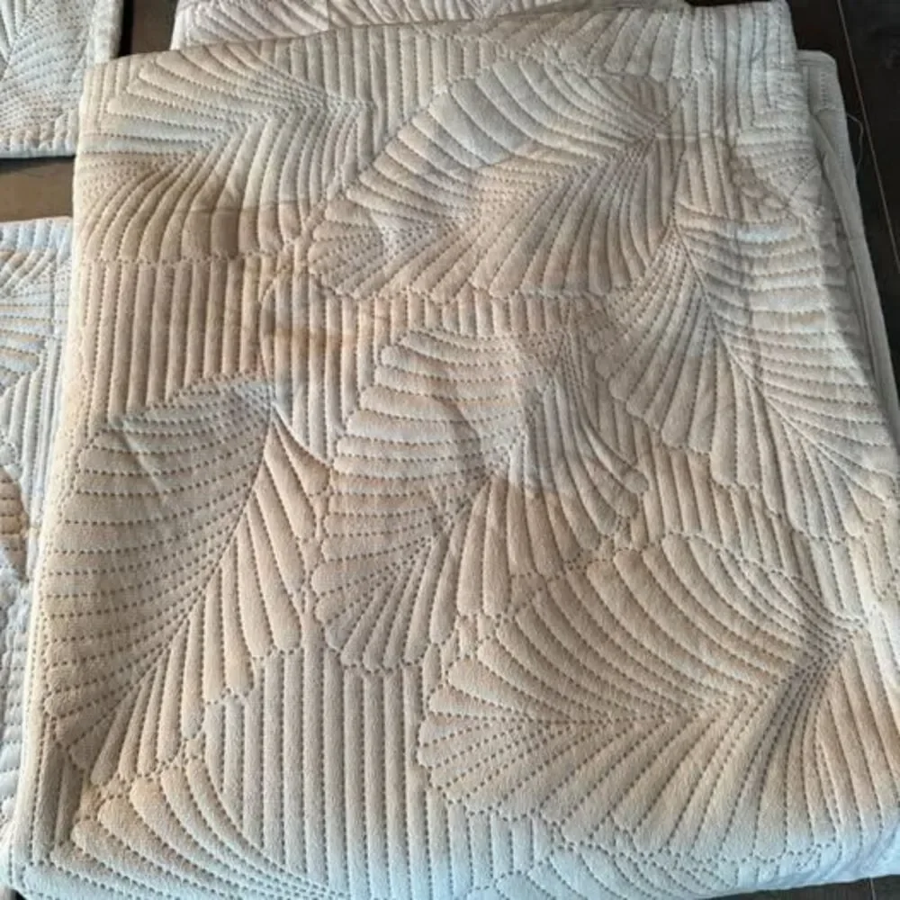 Unbranded 80