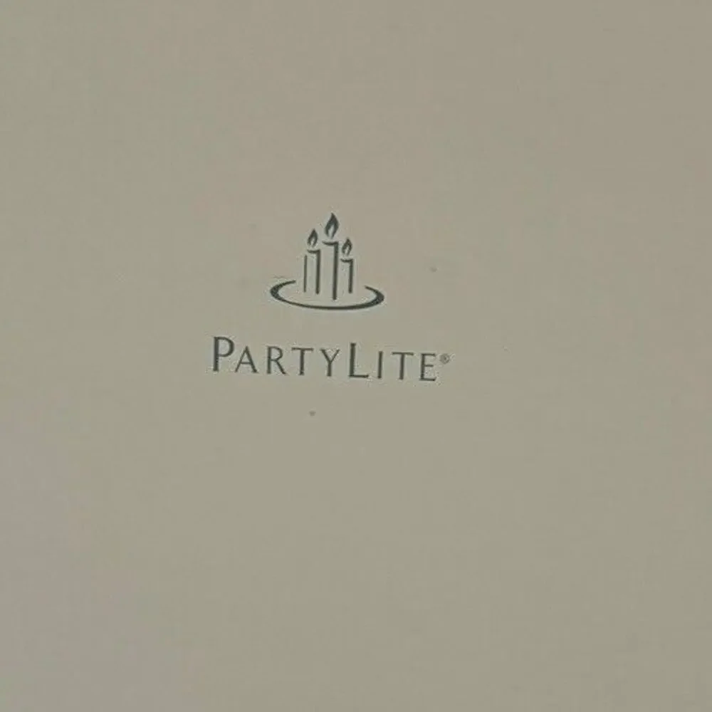PartyLite P 9379 Dusk To Dawn Luminary Stand Candle Holder Home Decor Holiday‎
