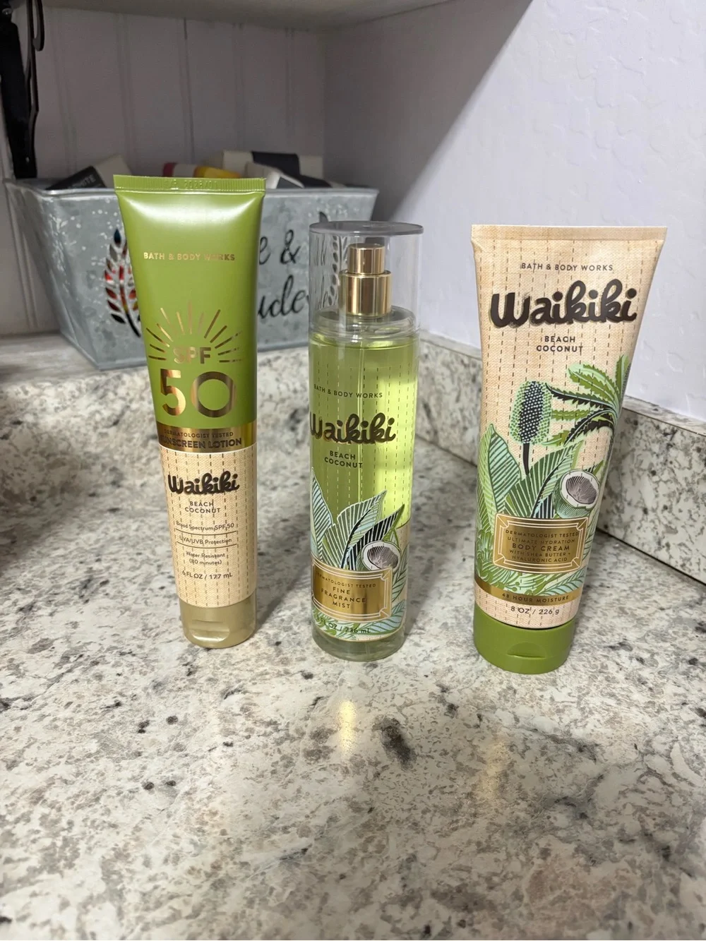 Bath & Body Works Waikiki Beach Coconut Bath & Body Set - NIP