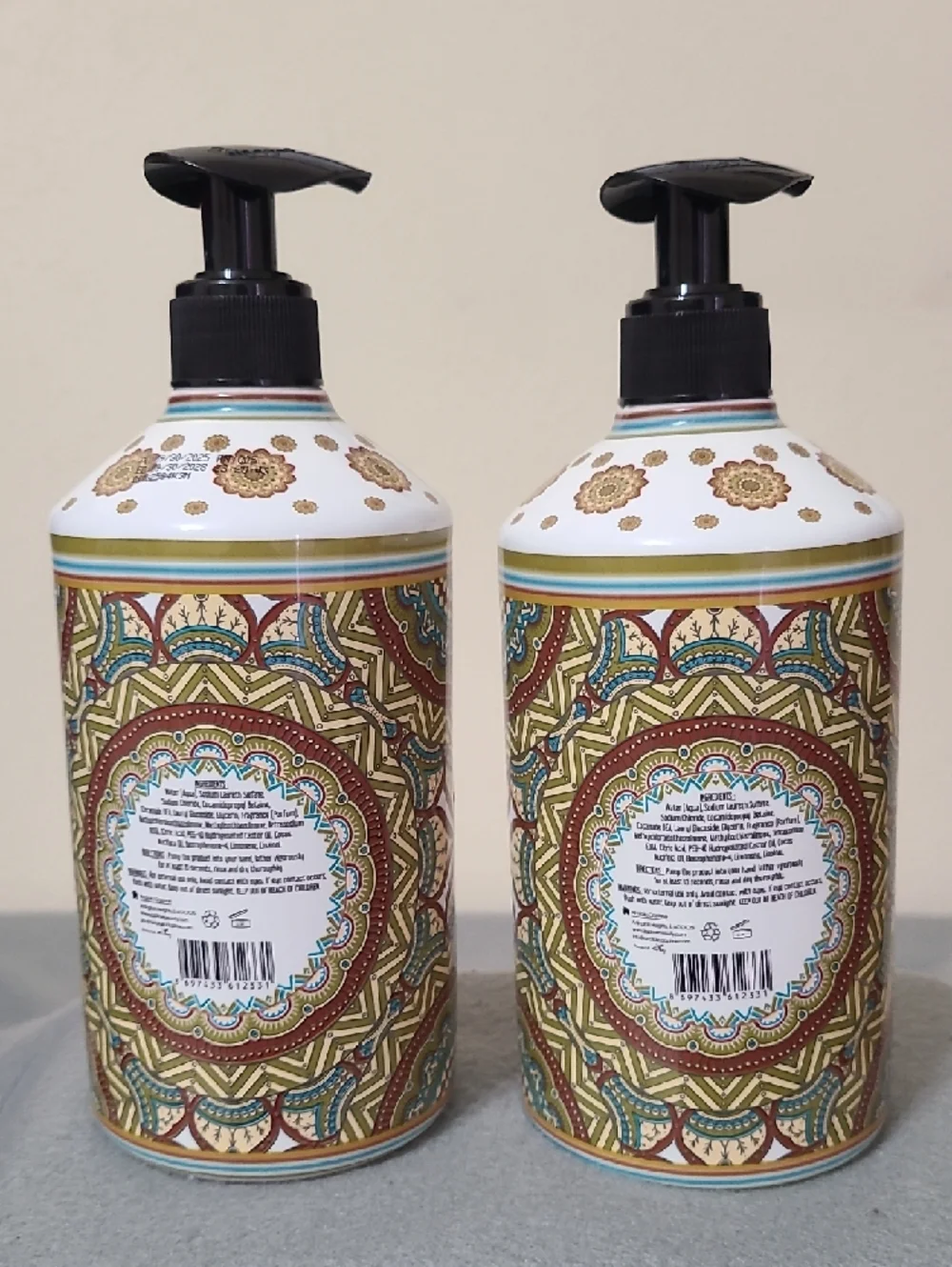 Mosaic Coconut & Hibiscus Liquid Hand Soap 24.6‎ oz each Set of 2 - NEW