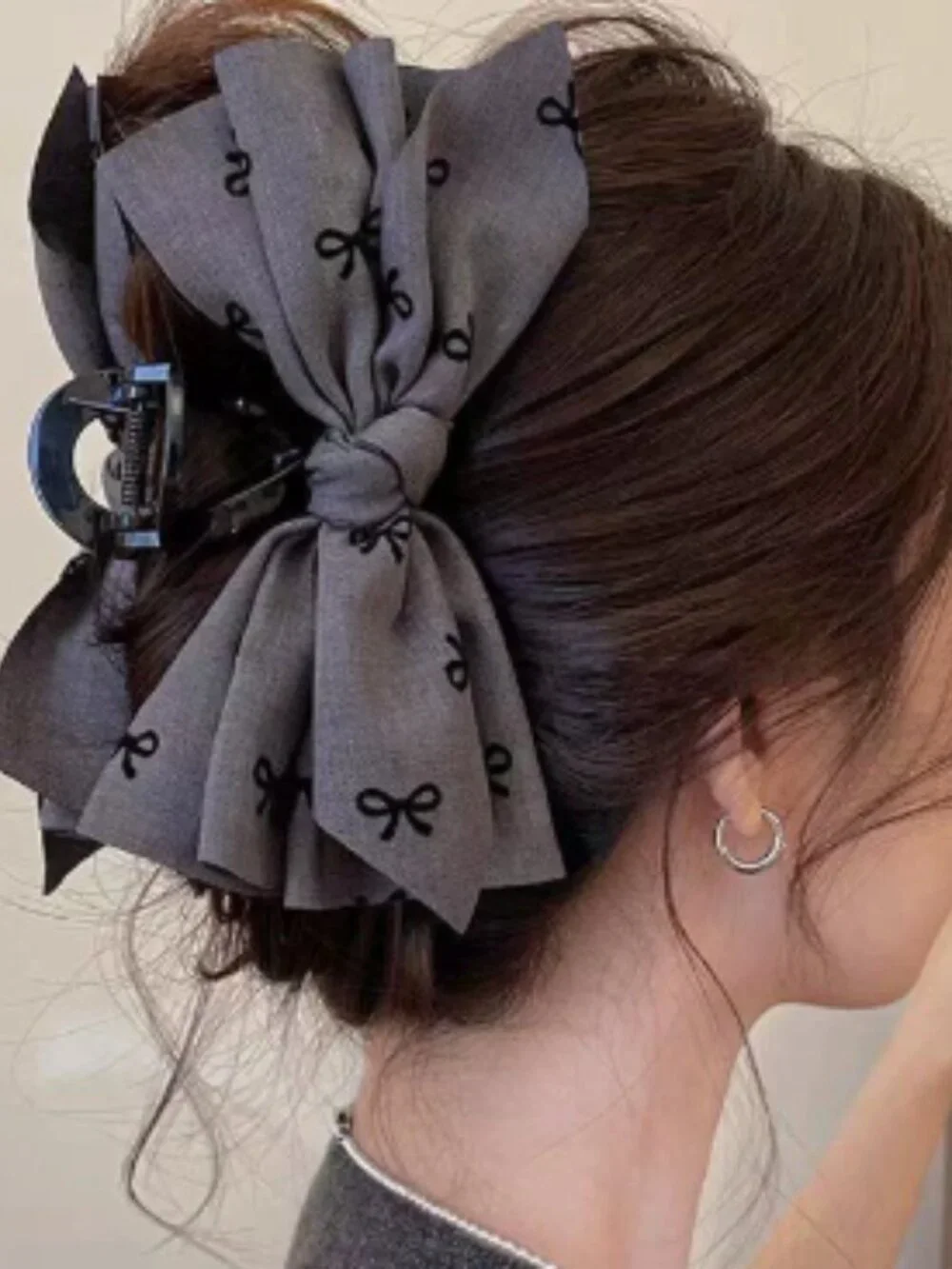 Women's hair clip