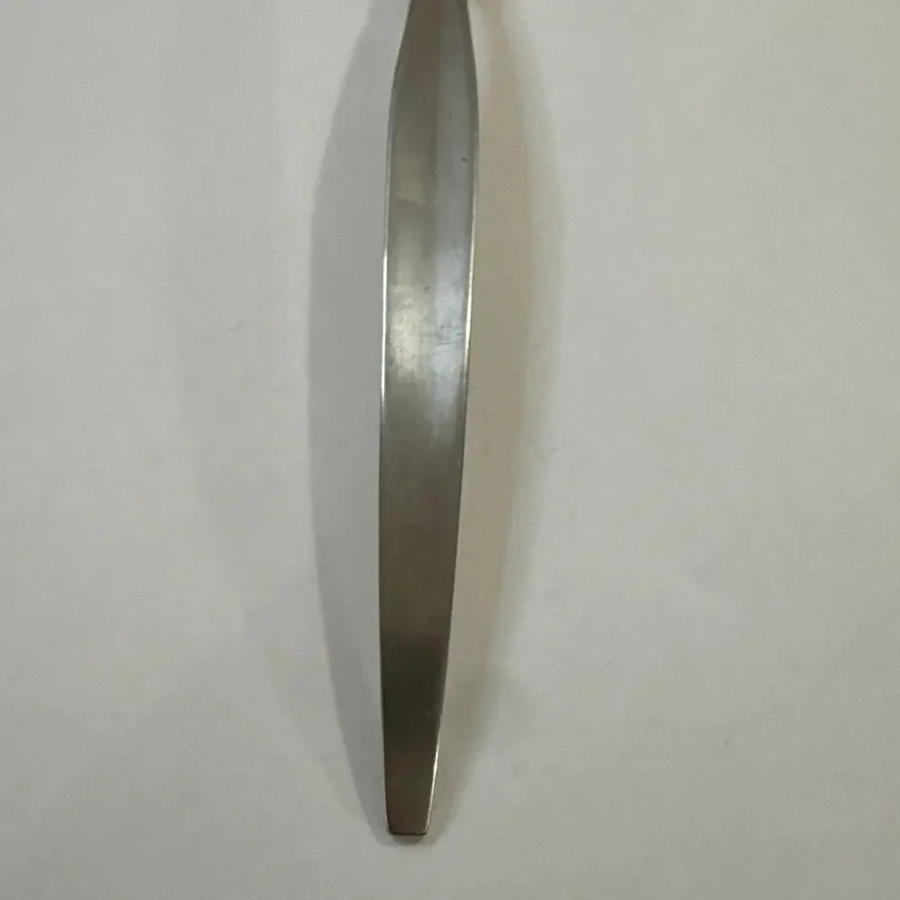 International pierced serving