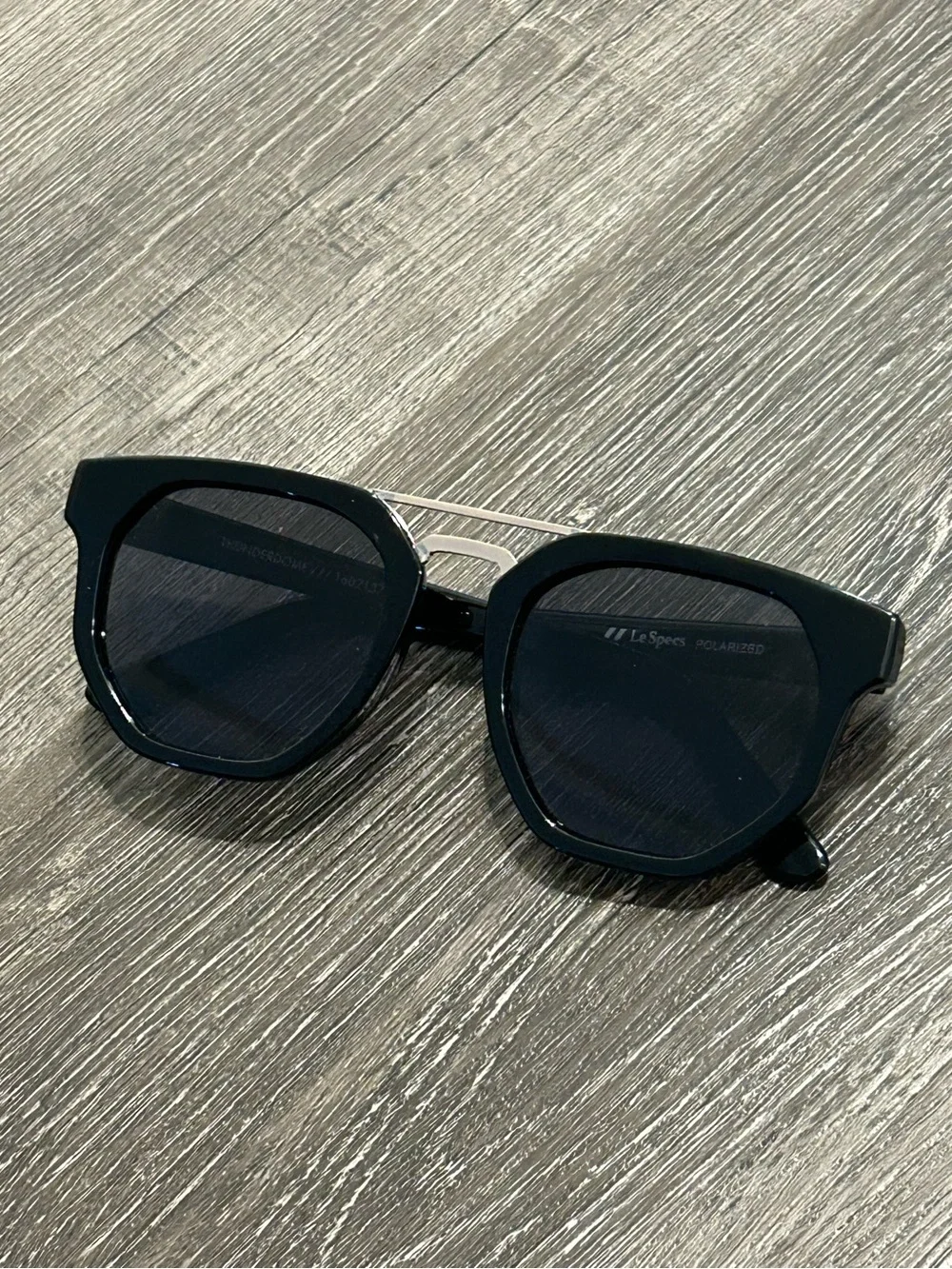 Le Specs lens but