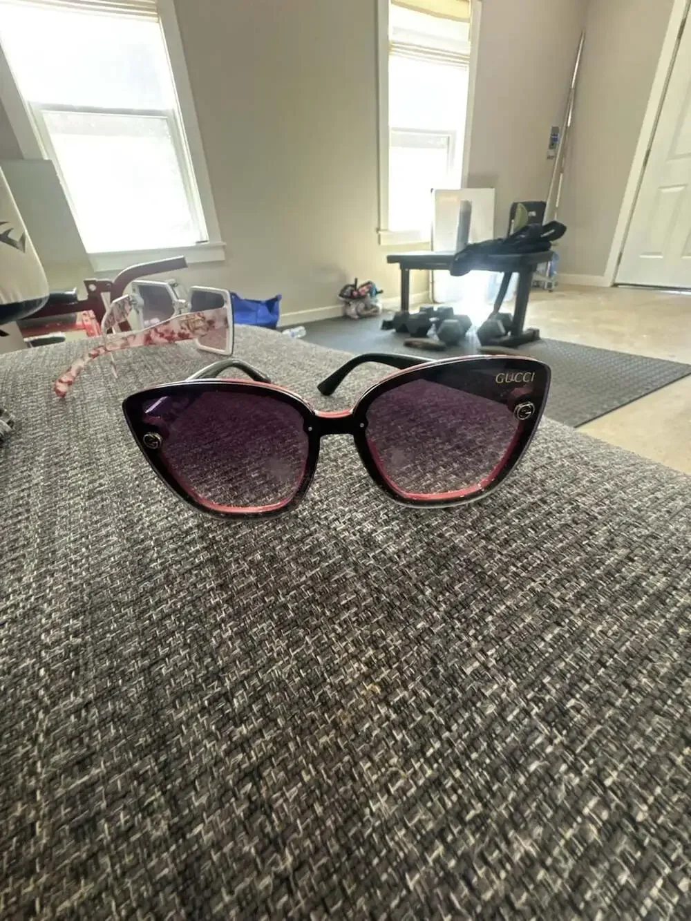 Gucci Oversized Cat-Eye Sunglasses Red/Black Frame with GG Monogram Temples