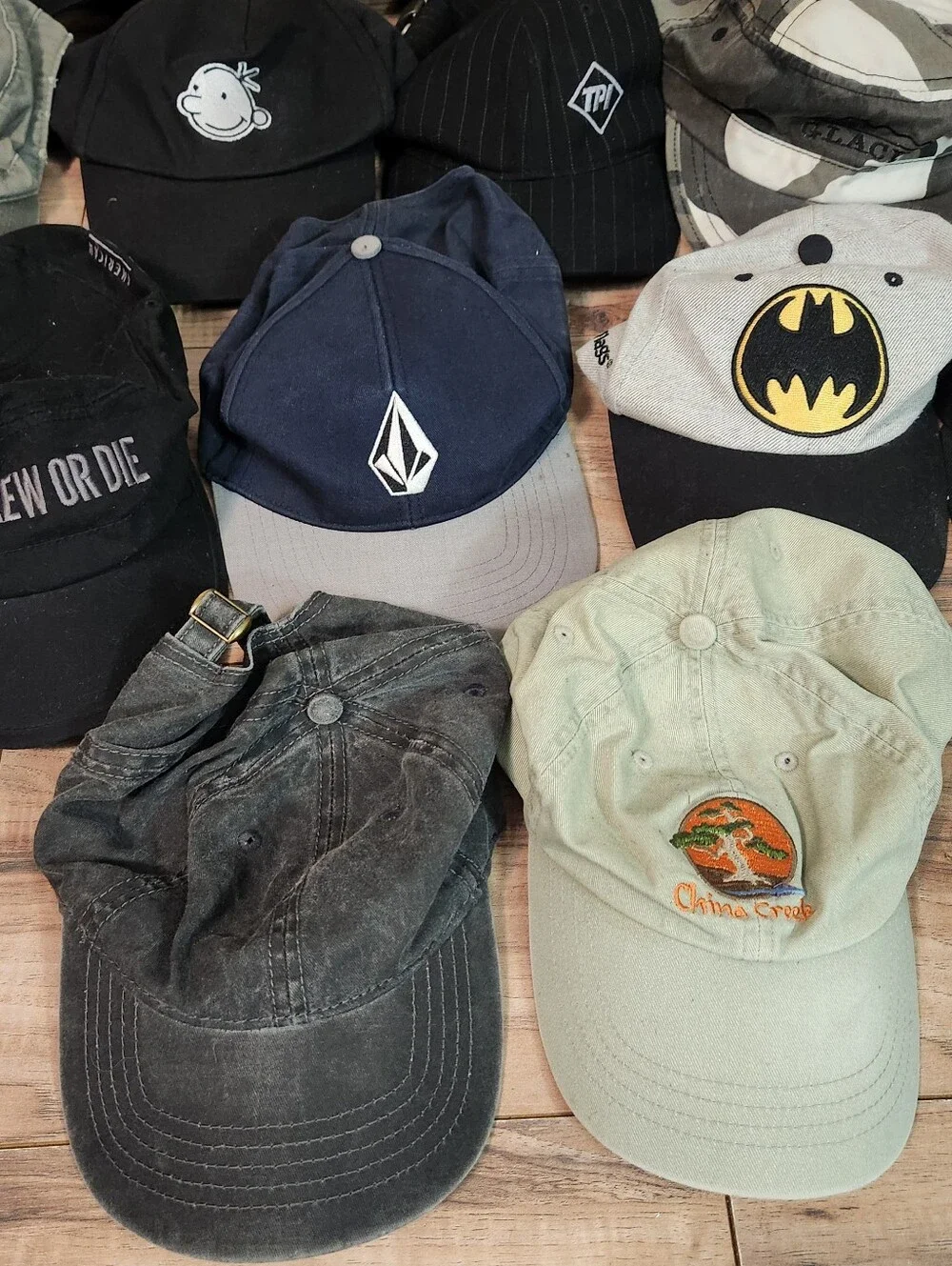 24 LOT of Mens Baseball Hats Random