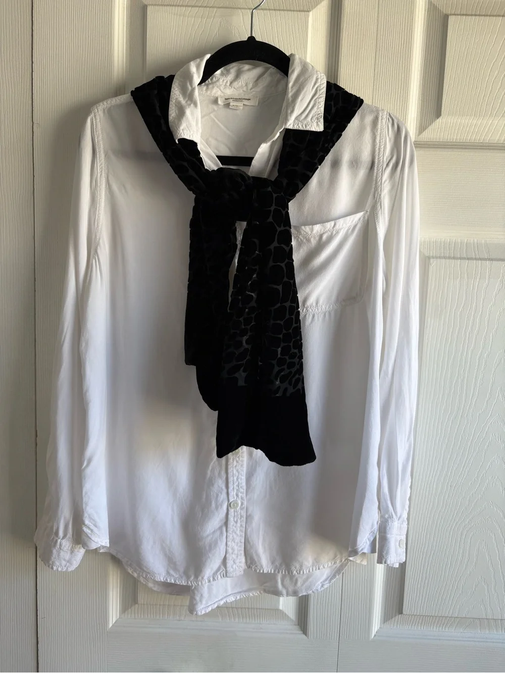 Hasting&Smith Black Silk Blend Velvet Alligator Skin Burnout Scarf Preppy Career