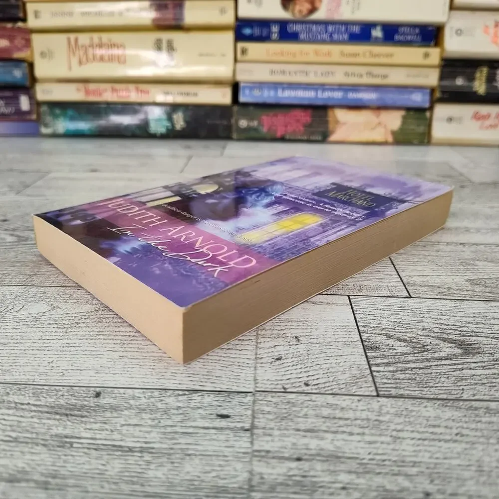 Book dark hotel